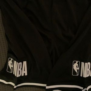 Men’s NBA logo shorts